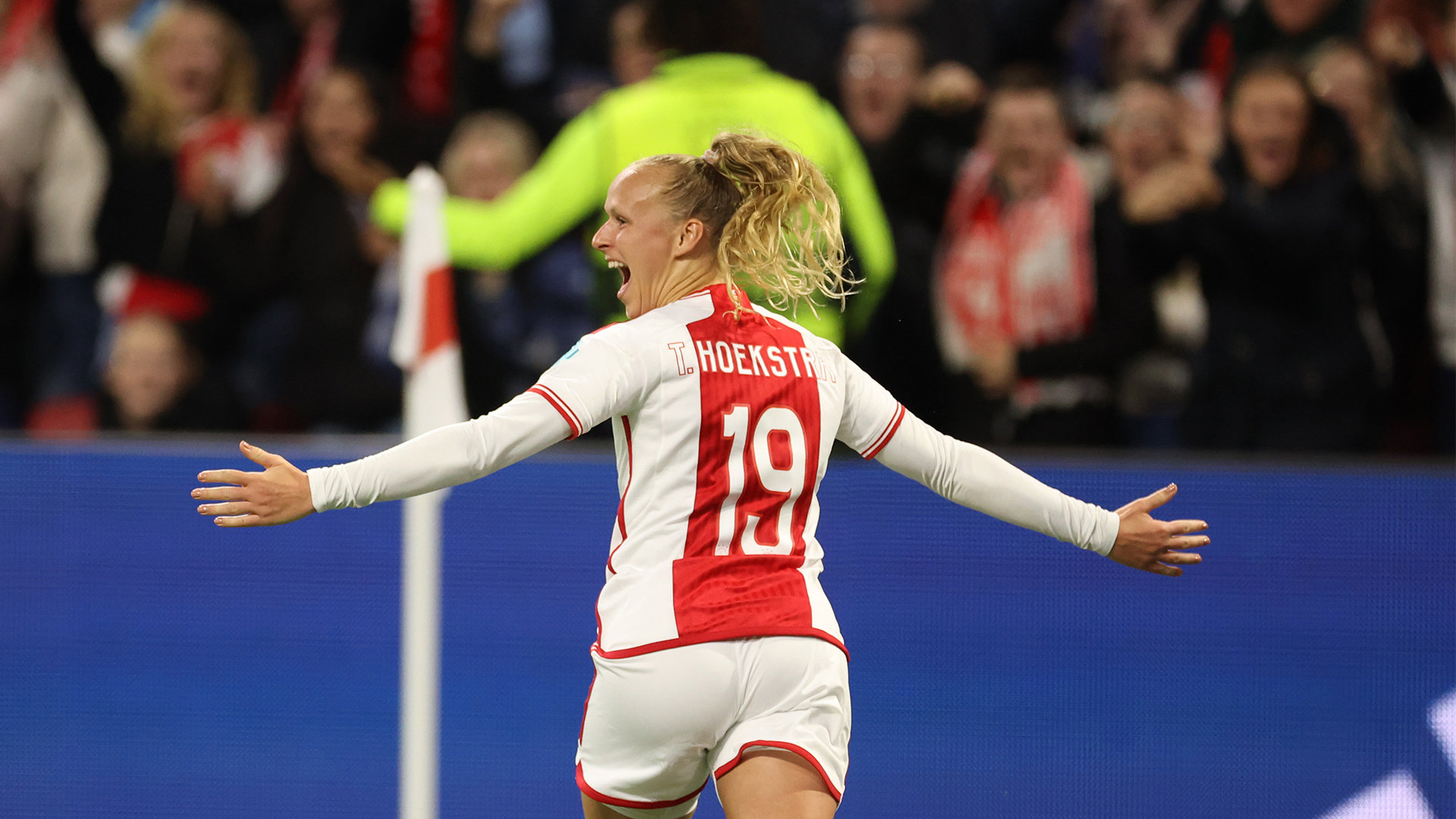 Ajax decline invitation to honour women's team