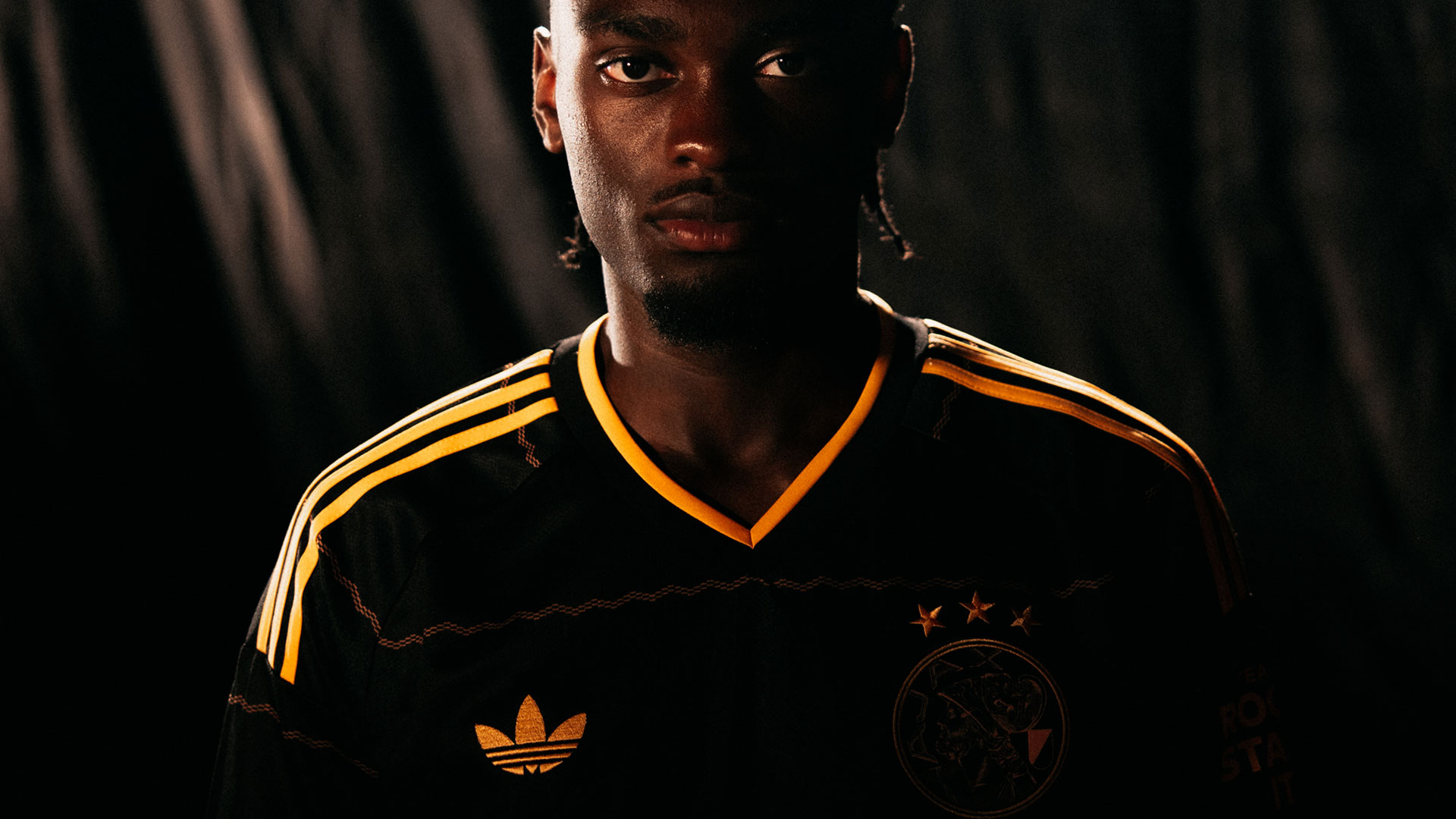 Inspired by Ajax Originals – 26/27 away kit