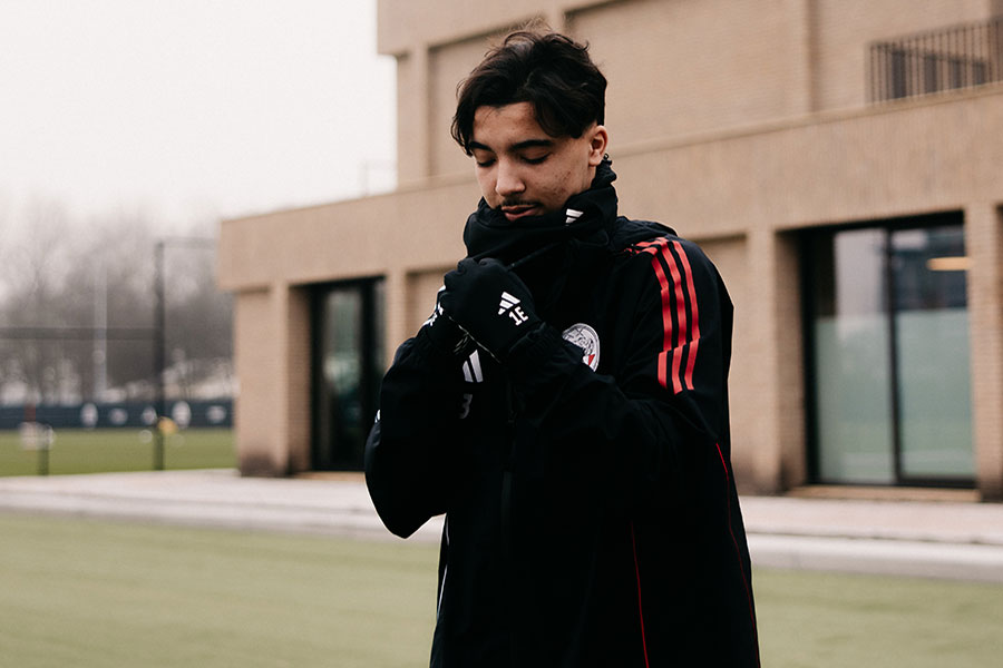 Training Ajax 1 12 900