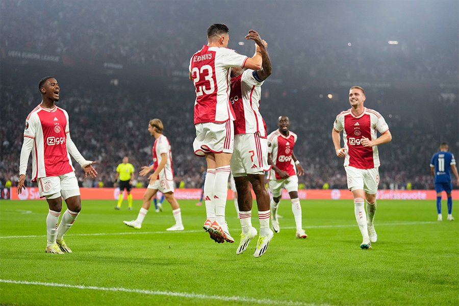 UEFA Champions League on X: 😍 Johan Cruijff ArenA 🏟️ The stage