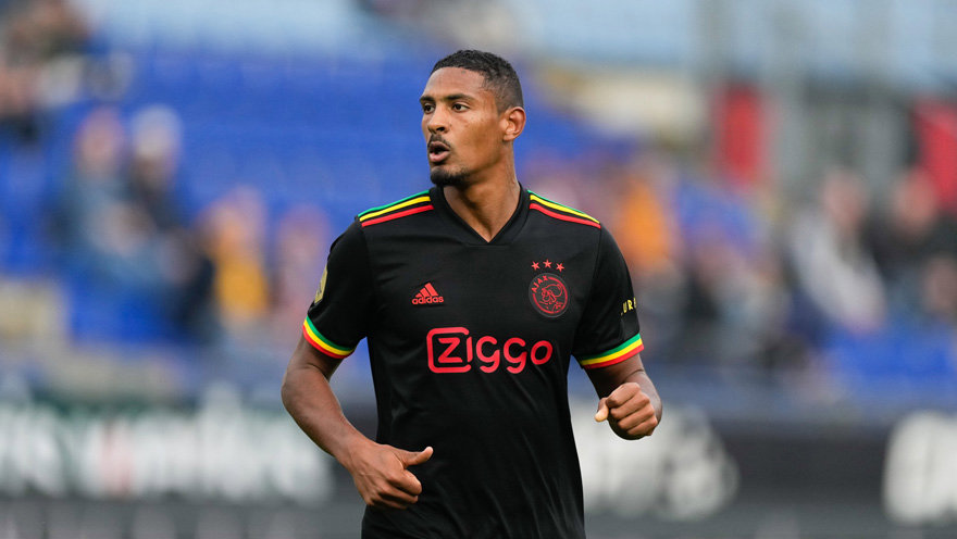 The Guardian Angel. ❁ on X: FULL TIME: #Eredivisie: AFC AJAX AMSTERDAM 1  vs 2 AZ ALKMAAR. [73' Sebastien Haller; 50' Vangelis Pavlidis 83' Zakaria  Aboukhlal] #ajaAZ  / X