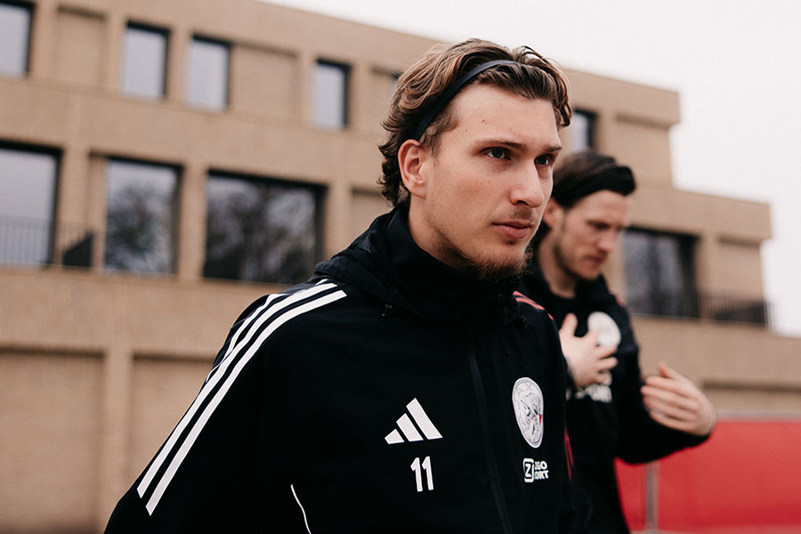 Training Ajax 1 10 900