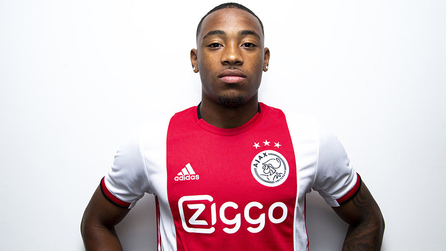 ajax-loans-juan-castillo-from-chelsea-