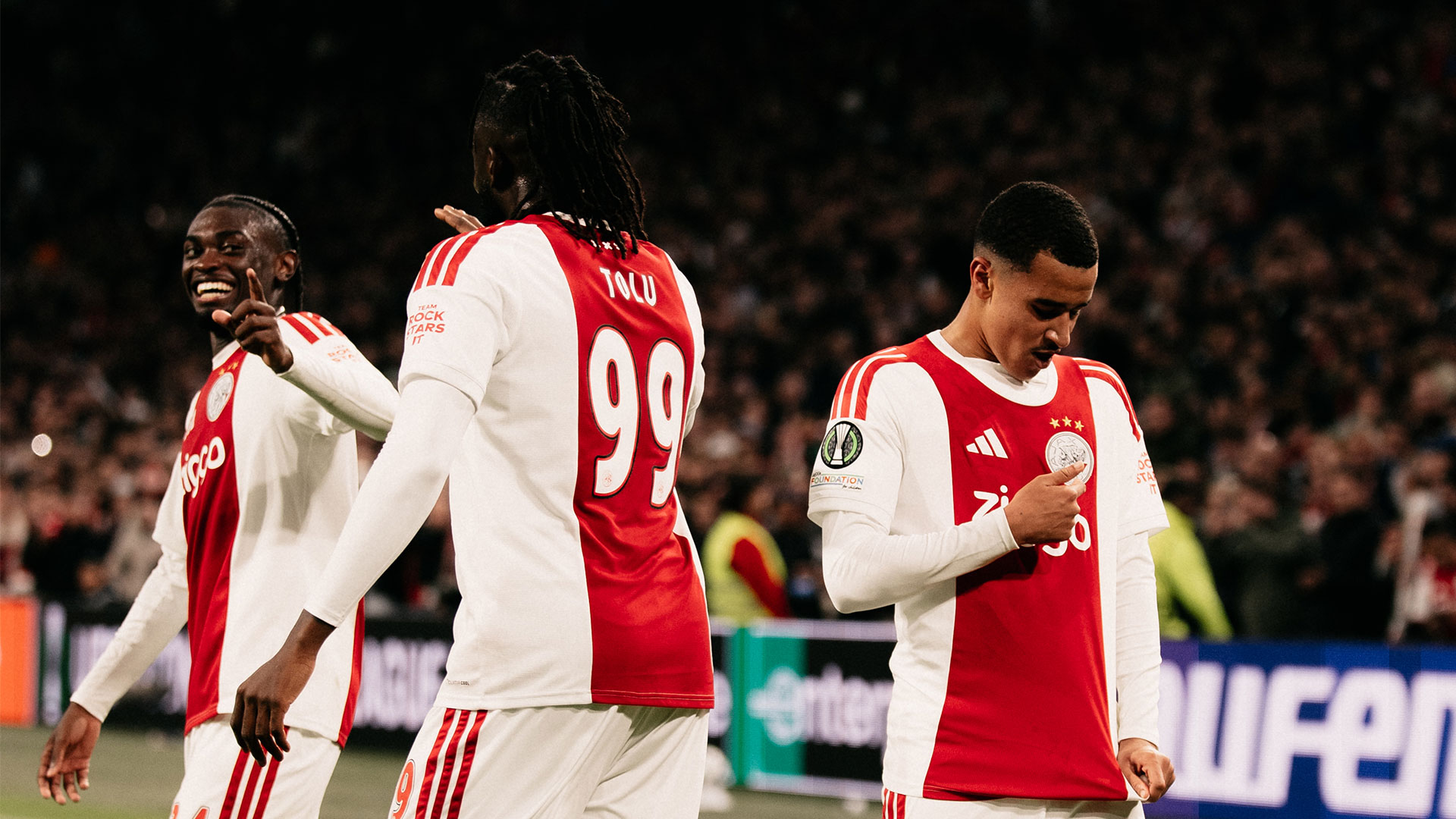 This is Ajax - Atalanta in two minutes