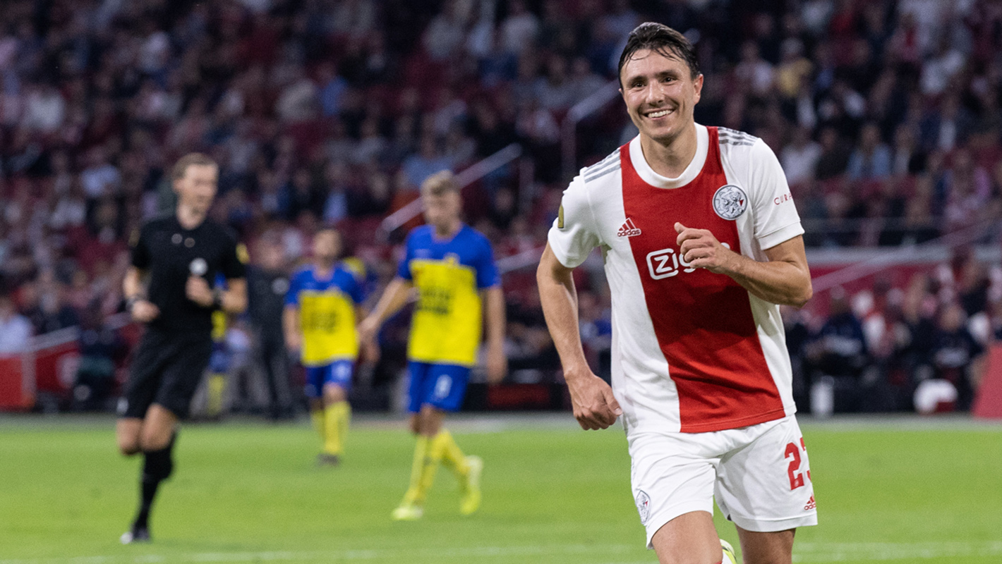 Ajax thrashes SC Cambuur: 9-0