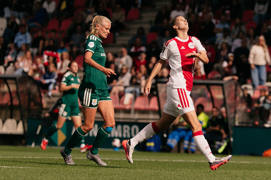 Ajaxvrouwenpec7