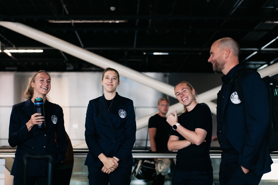 Ajaxvrouwen6