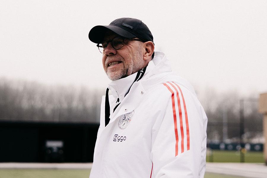 Training Ajax 1 11 900