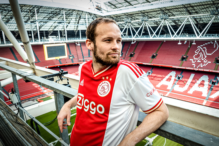 Tegenslag Monumentaal Ijdelheid Ajax and adidas introduce 2022/2023 home kit