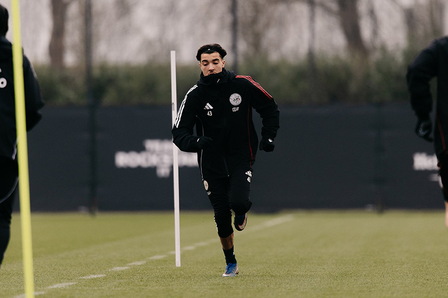 Training Ajax 1 9 900