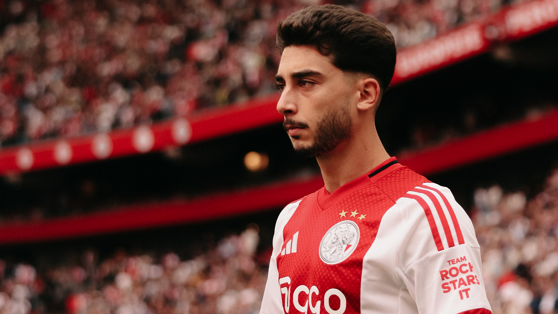 Moro leaves Ajax