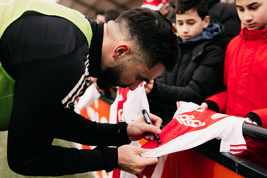 Sutalo Handtekening 900