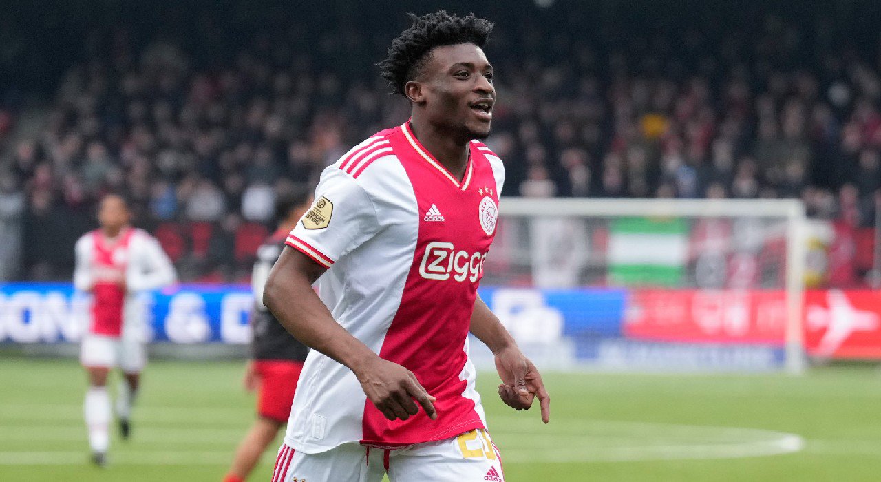 First win in the Eredivisie since October for Ajax