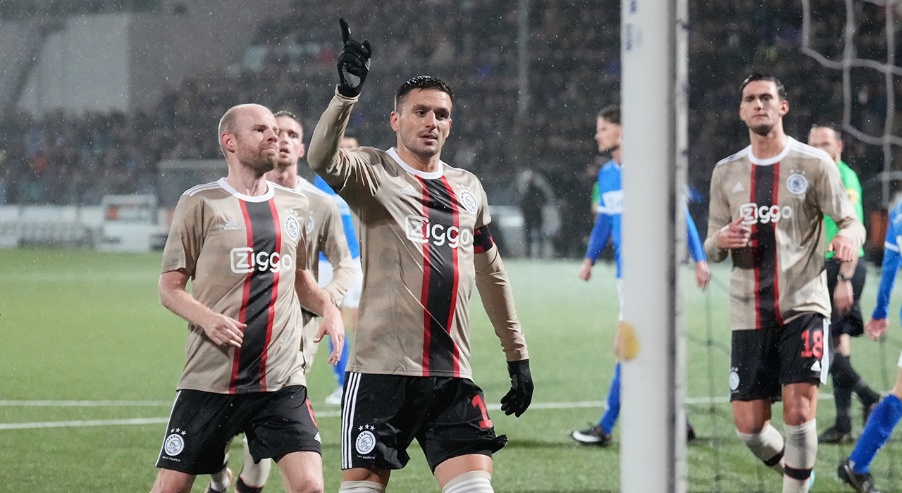 Ajax reach third round of Dutch Cup