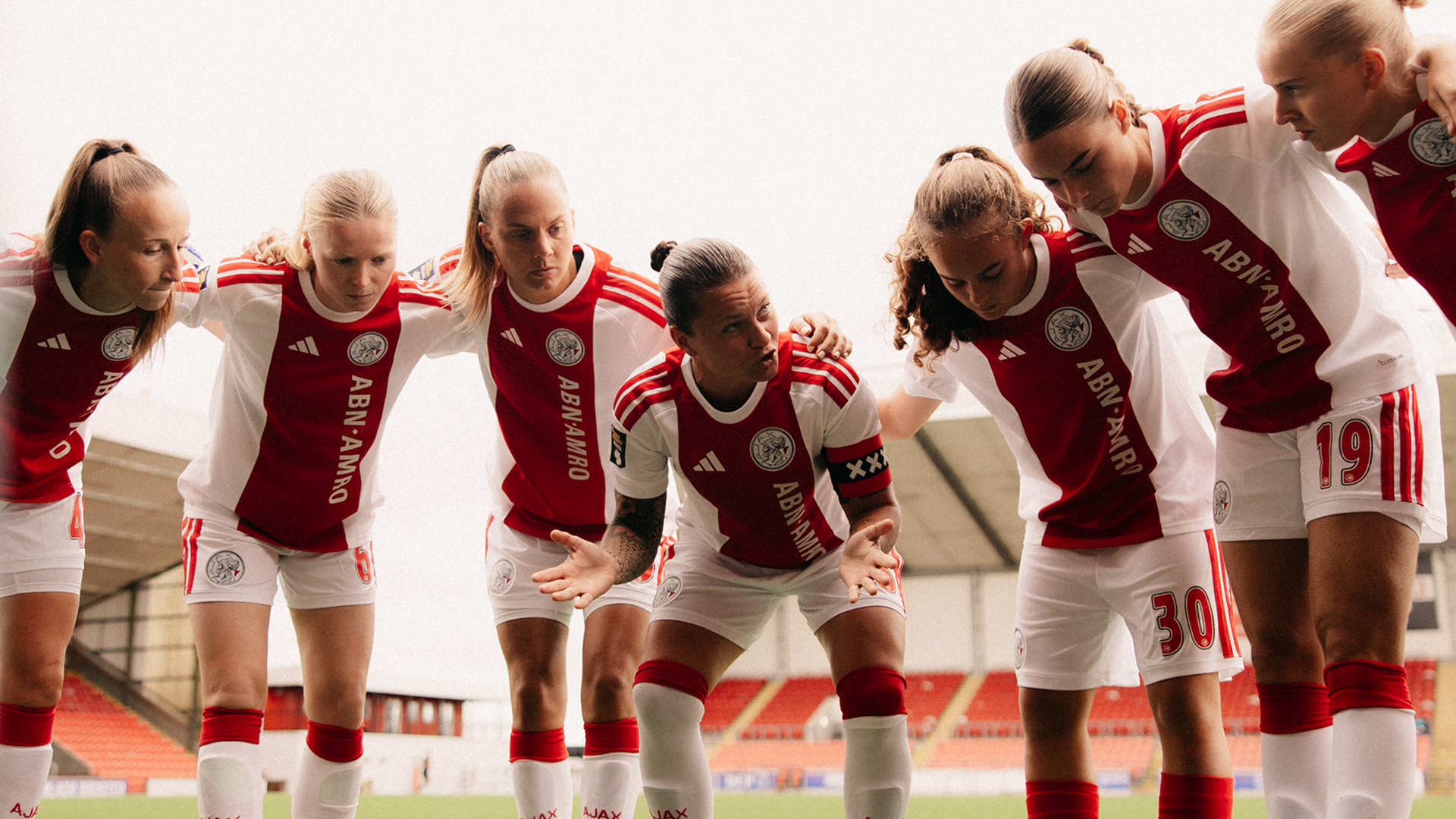 Ajaxvrouwenteam1920