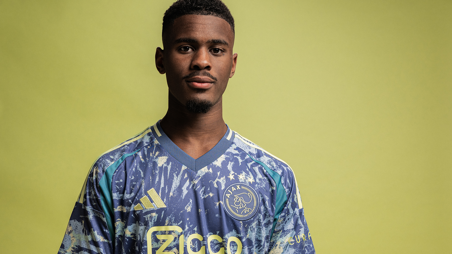 Ajax 21-22 Away Kit Released - Footy Headlines