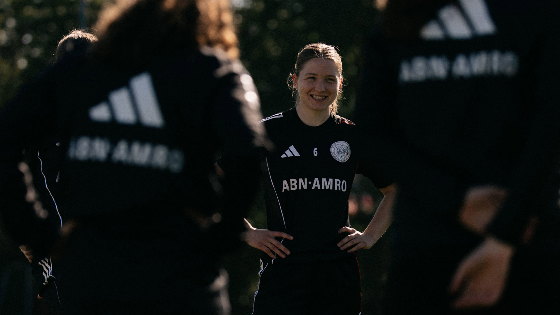 Trainingvrouwenheaderhome 1920