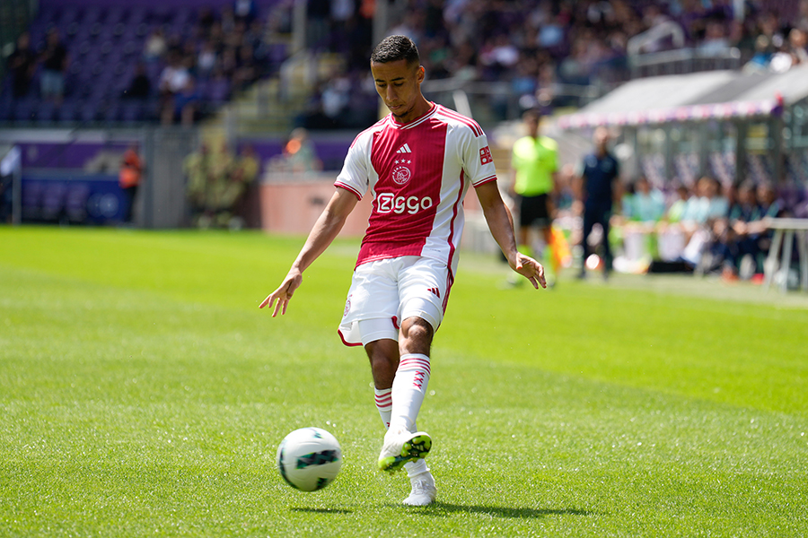 22-07-2023: Sport: Anderlecht v Ajax ANDERLECHT, BELGIUM - JULY 22: players  of RSC Anderlecht celebrate the own goal from Olivier Aertssen (AFC AJAX  Stock Photo - Alamy