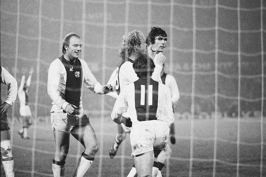 Ajax Feyenoord 1975 900 7