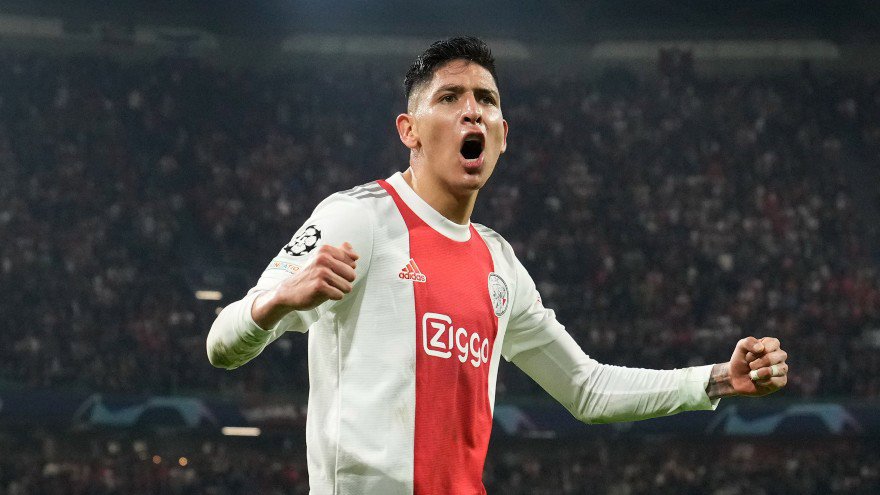 Edson Alvarez Extends Ajax Contract