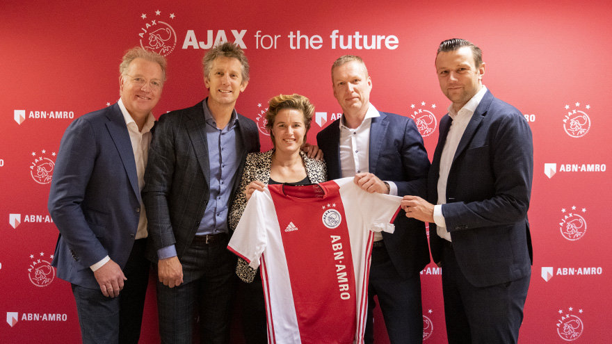 abn-amro-extends-sponsorship-contract-and-focusses-on-ajax-women