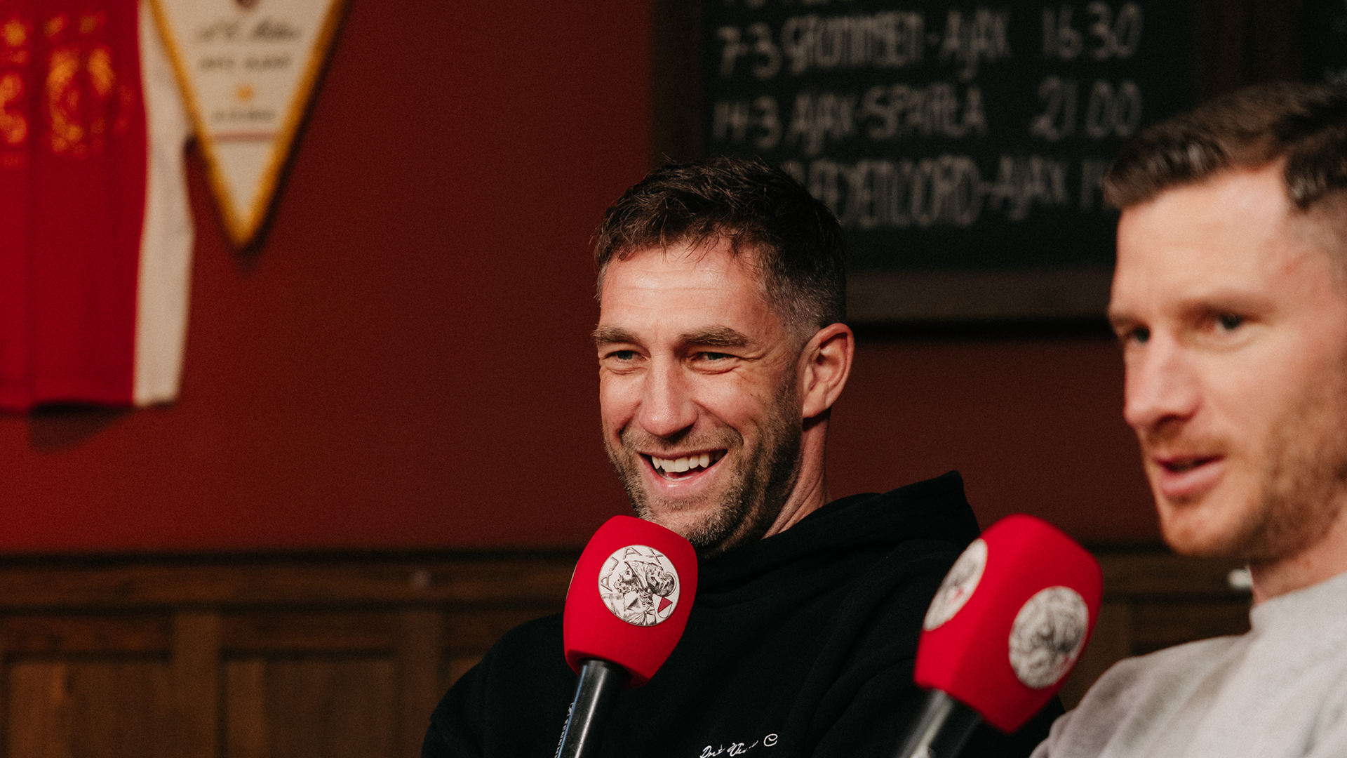 Reunion in an Amsterdam café