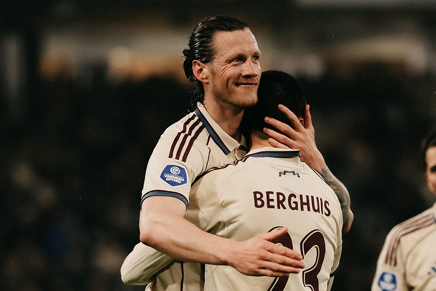 Weghorst Berghuis Knuffel Goal