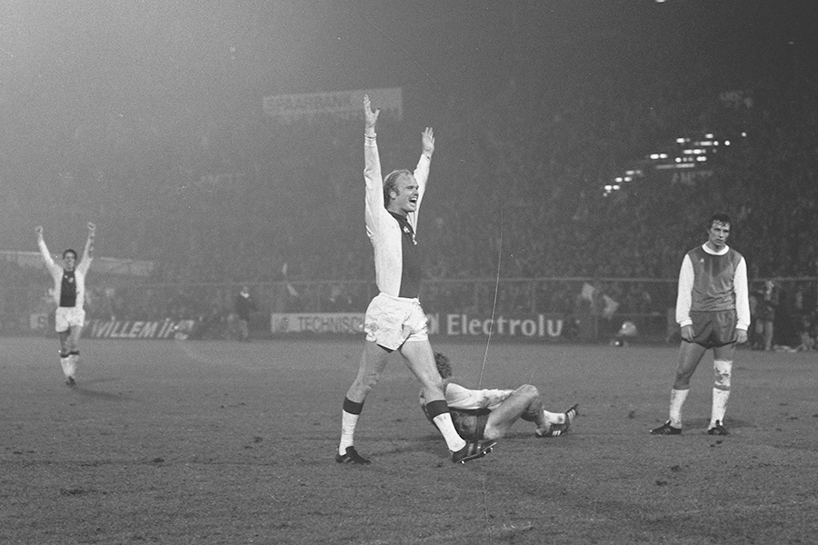 Ajax Feyenoord 1975 900 8