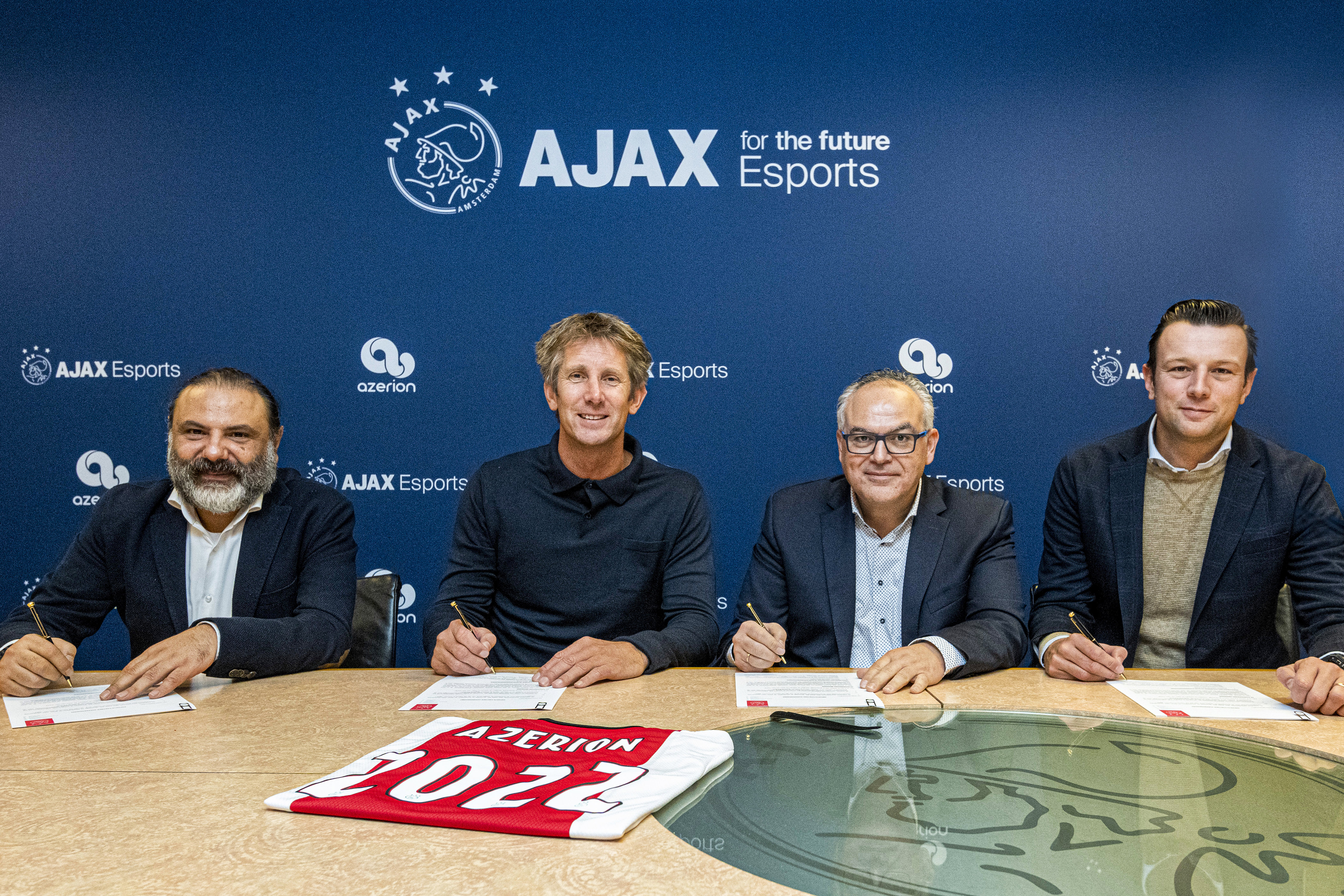 ajax-esports-and-azerion-team-up-on-mobile-gaming-partnership